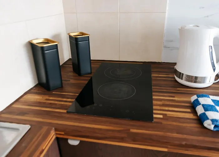 Almirante Reis Downtown Flat E *